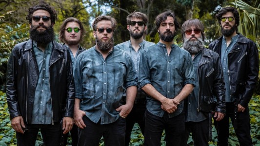 Llegan "Los Tabaleros" al escenario de Tribus Club de Arte