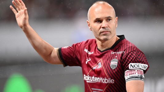 Iniesta quedó libre del club en Japón y admitió "contactos" con Argentinos Juniors