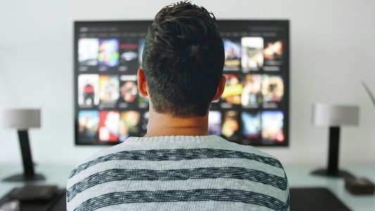 ¿Adiós Netflix? Buscan sumar un impuesto del 10% a las plataformas de streaming