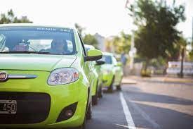 Remises autoconvocados insisten con el asiento antivandálico