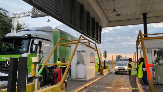 Por un paro de trabajadores de peajes, desde este lunes se levantarán las barreras