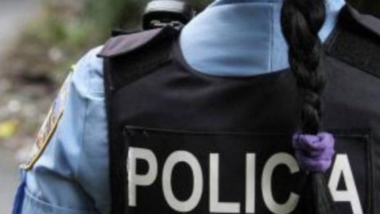 Se peleó con el dueño de un boliche y lo echaron: afuera, le rompió el auto y se peleó con policías