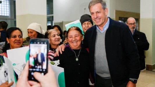 Desde hoy 130 nuevas familias santafesinas cuentan con las escrituras de sus viviendas