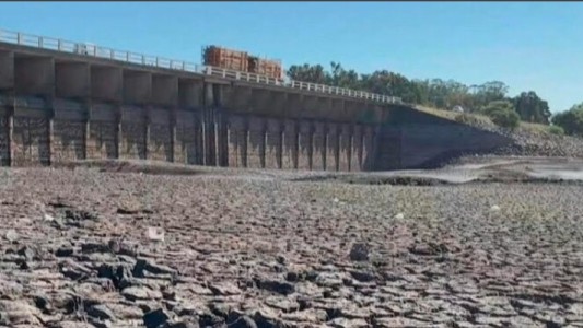 Crisis hídrica en Uruguay:  las reservas de agua potable alcanzan para 20 días