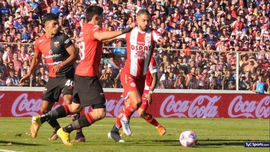 Unión y Colón saludaron a los padres en su día