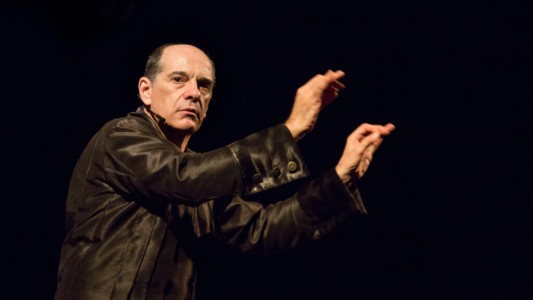 Marcelo Arce presentará "¡Viva la Vida! Para apreciar a Coldplay" en el Centro Cultural Provincial