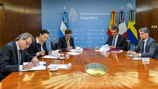 La Argentina firmó tres nuevos acuerdos con relación a la deuda con el Club de París