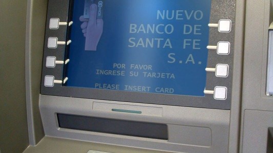 Destrozaron un cajero automático del Nuevo Banco de Santa Fe