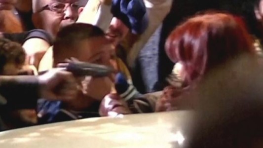 Secuestraron la pistola 9 milímetros que una mujer ofrecía en grupo de Revolución Federal