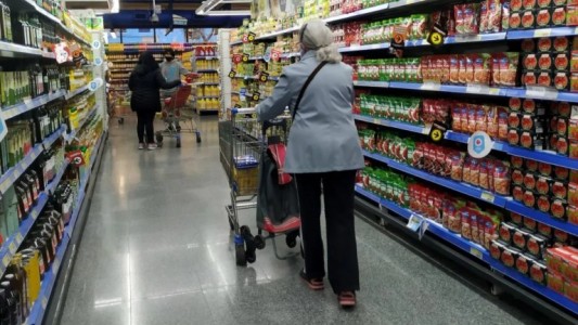 El Gobierno busca avanzar en un virtual congelamiento de precios para contener la inflación durante la campaña