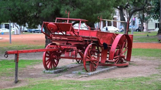 La Municipalidad restaurará el histórico carro de bomberos de la Plaza San Martín