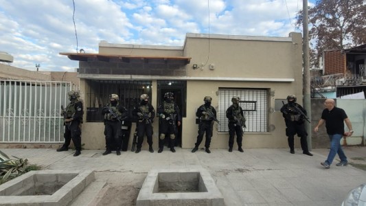 Le imputarán 29 hechos delictivos a "La Mafilia", la banda de sicarios que trabaja para "Los Monos"