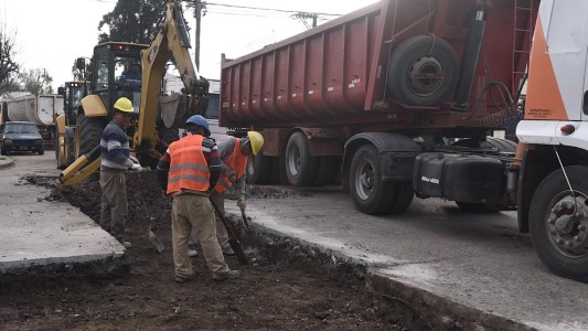 Trabajos de iluminación y bacheo previstos para este martes