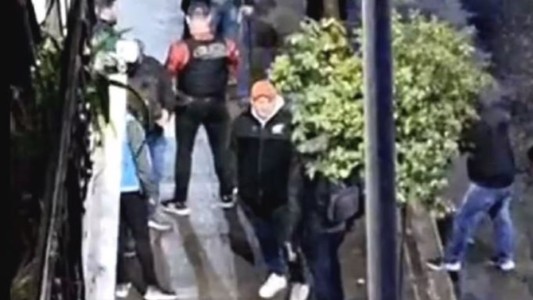 Allanaron un búnker en Once donde un periodista compró droga en vivo