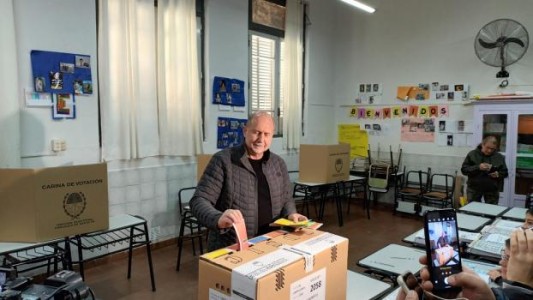 El gobernador Omar Perotti votó en Rafaela