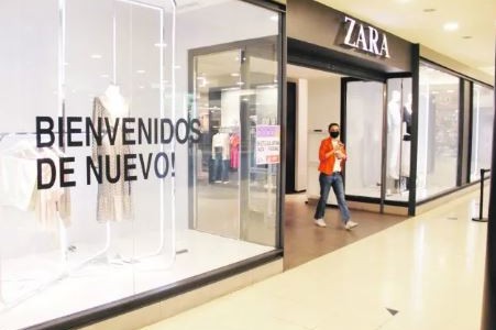 Aseguran que Zara continúa en la Argentina y mantiene sucursales y puestos de trabajo