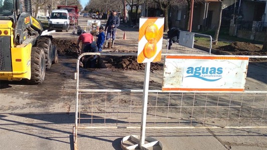 Por trabajos en las cañerías, mañana y el miércoles habrá cortes de agua en barrio Los Hornos