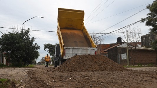 Se concretan obras viales y de iluminación en barrio Nueva Pompeya