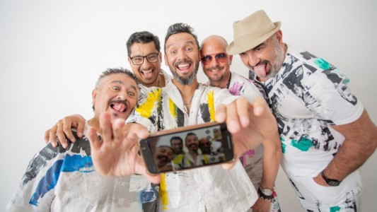 Llegan "Los Tekis" al escenario de ATE Casa España (1)