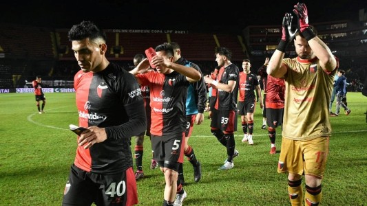 Colón, ante Arsenal, termina un pobre torneo con la urgencia de despegarse del fondo
