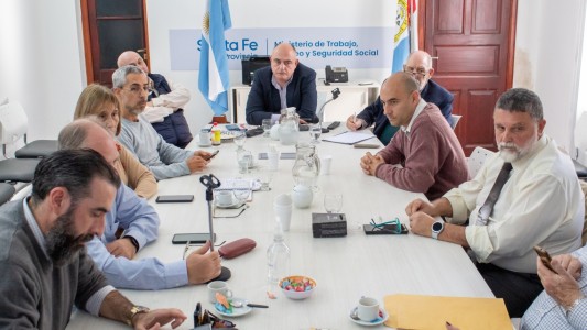 La provincia concretó la reunión paritaria con los representantes de los profesionales de la salud
