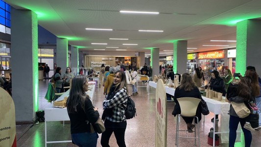 Abre el Mercado Santafesino, en la renovada terminal de ómnibus