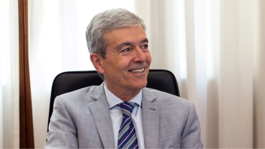 Agosto sobre el no pago del bono de Massa: "La provincia tiene una actualización de salarios que permite compensar la inflación"