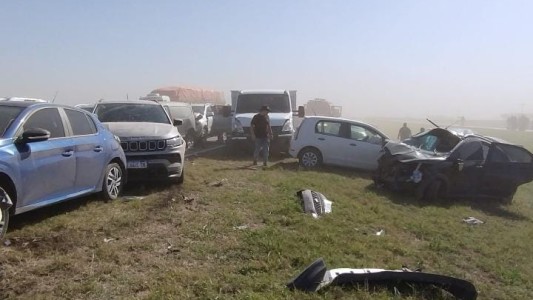 Video: Por la fuerte tormenta, choque en cadena fatal en la autopista Rosario-Córdoba