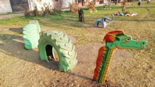 Vecinos de Barrio Cabal luchan por no perder la plaza del barrio