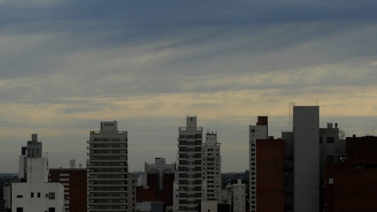 Rige un alerta meteorológico por tormenta para la madrugada de domingo