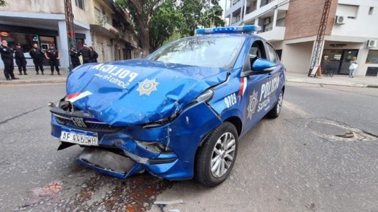 Rosario: Impactante choque entre un particular y un patrullero