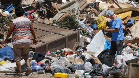 Tener un trabajo ya no garantiza salir de la pobreza: la canasta subió 39.660% en dos décadas