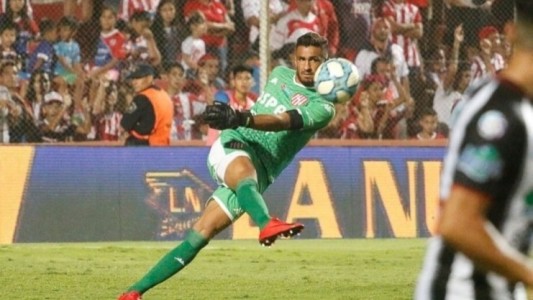 Alarma en Unión: se lesionó Moyano y está casi descartado para el clásico