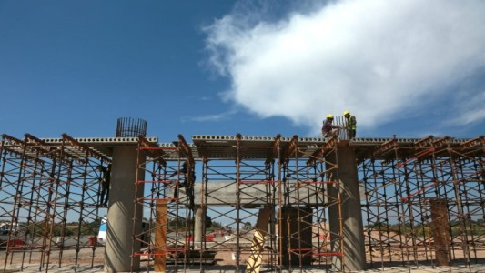 Cuál es la estrategia del Gobierno para que no se frene la obra pública en medio de la campaña