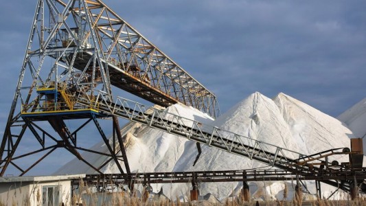 Mesa del litio: gobernadores buscan recaudar con un "aporte especial minero"