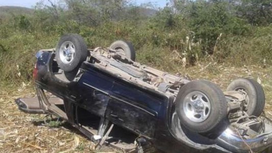 Mendoza: manejaba borracho, volcó en una curva y murió un chico de 14 años