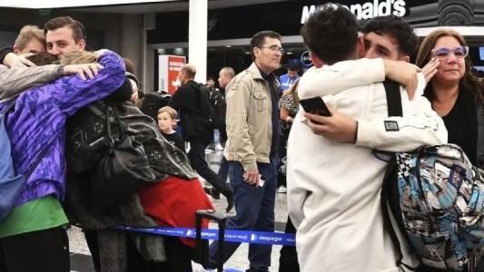 “Bienvenidos a casa”: llegaron a Santa Fe los alumnos de Bialik varados en Israel