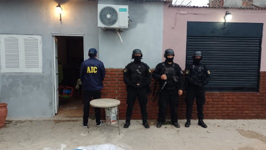 Allanamientos en Coronel Dorrego: detuvieron al presunto autor del crimen de Gianella Montenegro