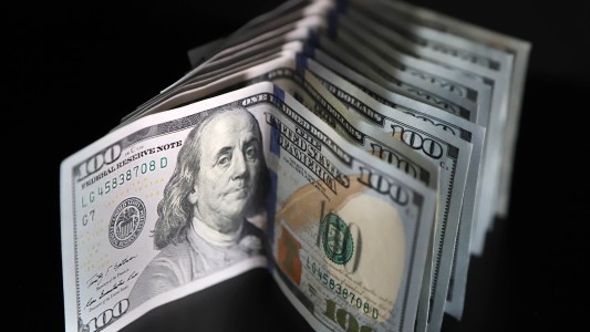 El dólar blue subió en el cierre de la semana: $990