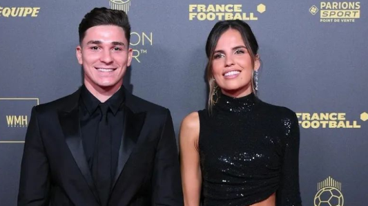 Julián Álvarez, en el Balón de Oro: "Debería ser un premio para Messi y otro para el resto"