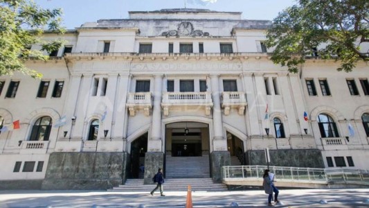 Imputaron a una mujer por robo en una vivienda e intento de asesinato a un vecino que quiso frustrar el hecho