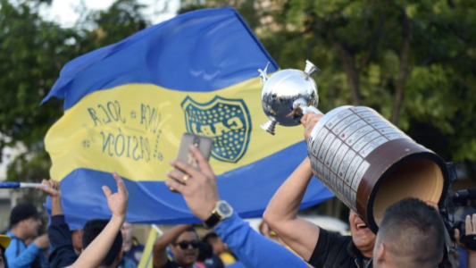 Le vendió la Play a su hijo para viajar a ver a Boca: "Él es de River, que ahora lo mire por tele"