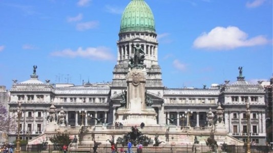 Boletín Oficial: Alberto Fernández prorrogó las sesiones en el Congreso