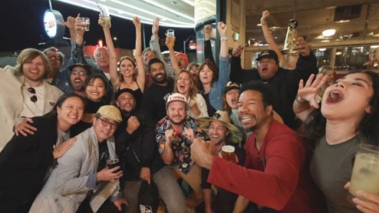 Tras 118 días de huelga, los actores de Hollywood llegaron a un acuerdo provisional con los grandes estudios