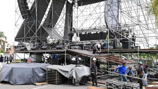 Por la lluvia, los festejos por los 450 años de la ciudad se postergan hasta mañana