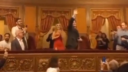 La reacción de Milei tras su convulsionada visita al Teatro Colón