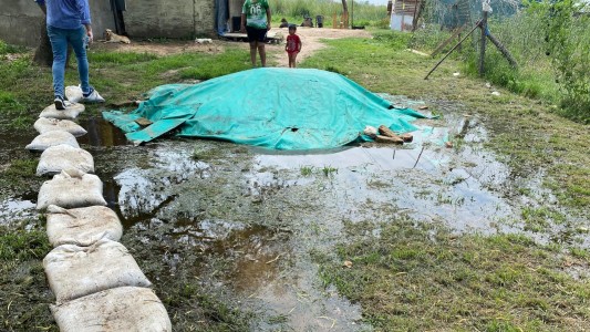 En La Vuelta del Paraguayo preocupa el avance del río
