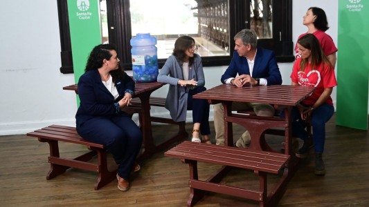 Juntá, Reciclá, Transformá”: se entregó mobiliario urbano a tres instituciones de la ciudad