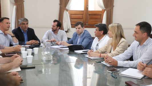 Provincia coordina acciones con municipios y comunas ante la crisis hídrica