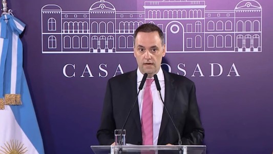 Adorni, al kirchnerismo: "Guardaron silencio con la inflación descontrolada y salarios magros"